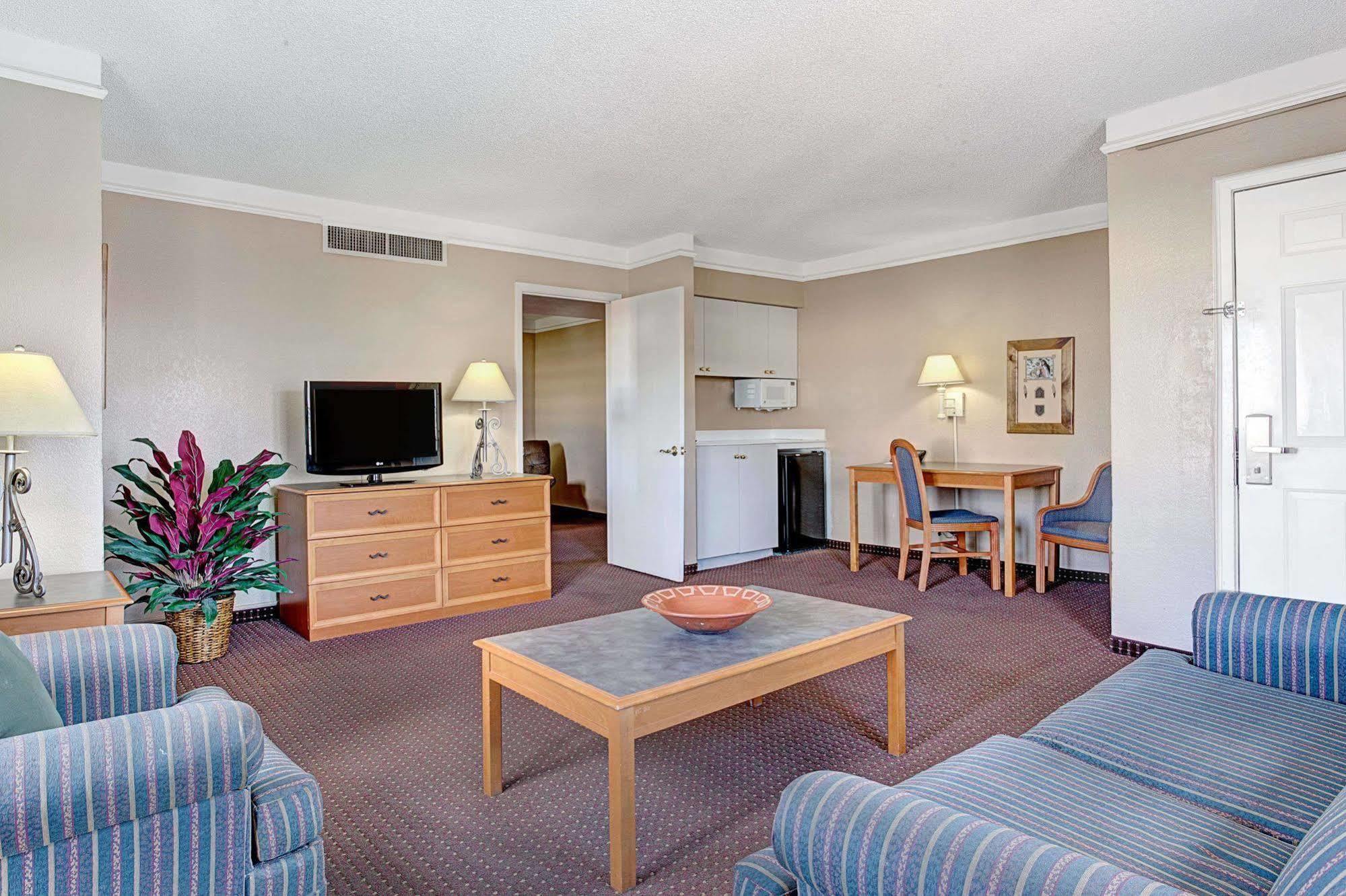 Days Inn By Wyndham Tucson City Center Luaran gambar